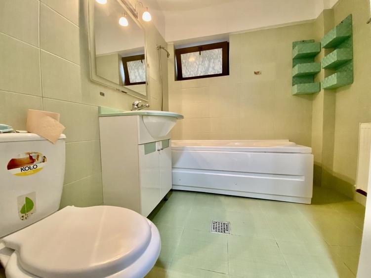 Apartament cu 3 camere decomandat, mobilat în Nord