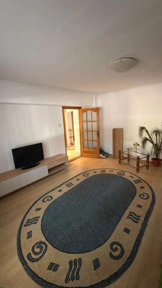 Apartament cu 2 camere decomandat în Traian
