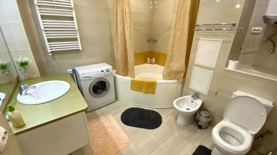 Apartament cu 2 camere decomandat în Moșilor