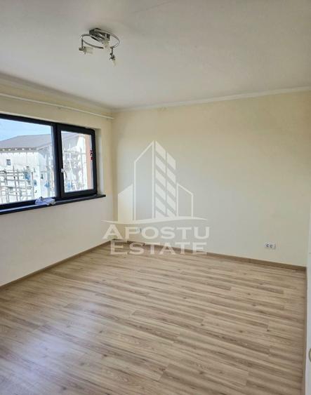 Duplex cu 4 camere cu Canalizare în Săcălaz