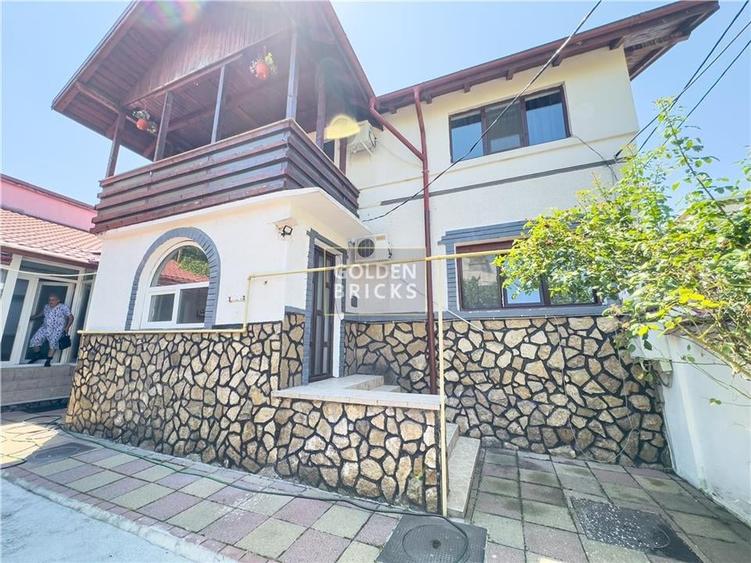 Casă individuală cu 6 camere cu Canalizare în Turda