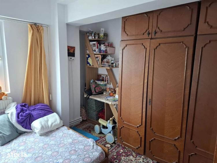 Apartament cu 2 camere decomandat în Broșteni