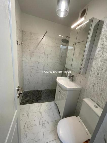 Apartament cu 2 camere în P-ța Victoriei