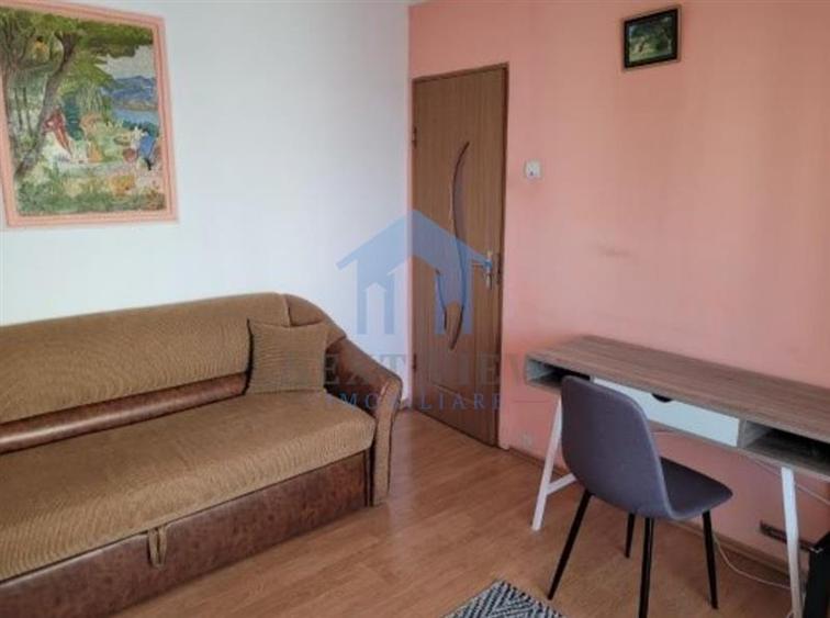 Apartament cu 2 camere decomandat în Între Lacuri