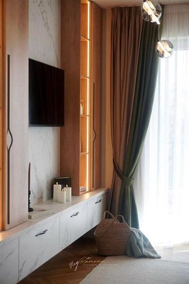Apartament cu 3 camere decomandat, mobilat în Turnișor