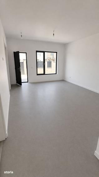 Casă cu 4 camere cu Teren 350 Mp în Central