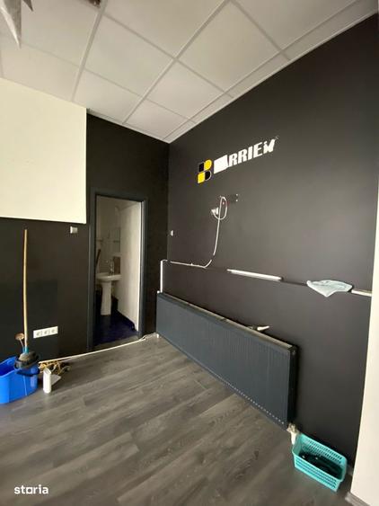 Spațiu comercial, de 60 mp, în Micro 21