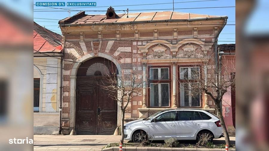 Casă cu 2 camere în Central