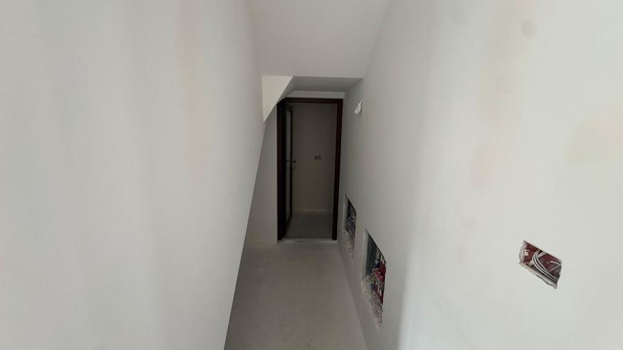Duplex cu 5 camere cu Canalizare în Dumbrăvița