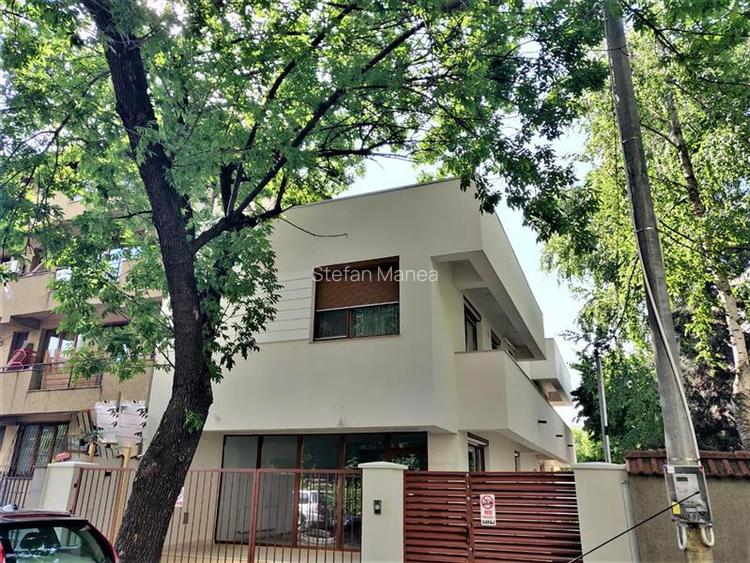 Vila de vanzare in zona Bucurestii Noi - Metrou Jiului
