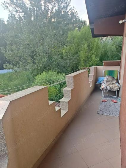 Casă cu 5 camere în Central