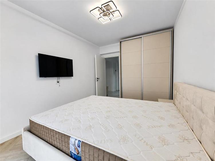 Apartament cu 3 camere decomandat în Nufărul
