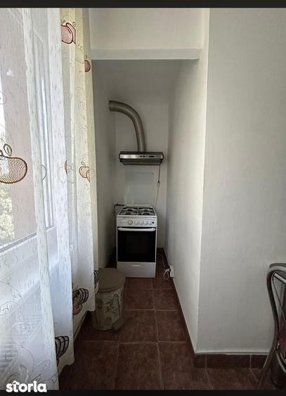 Apartament cu 2 camere decomandat în Calea București