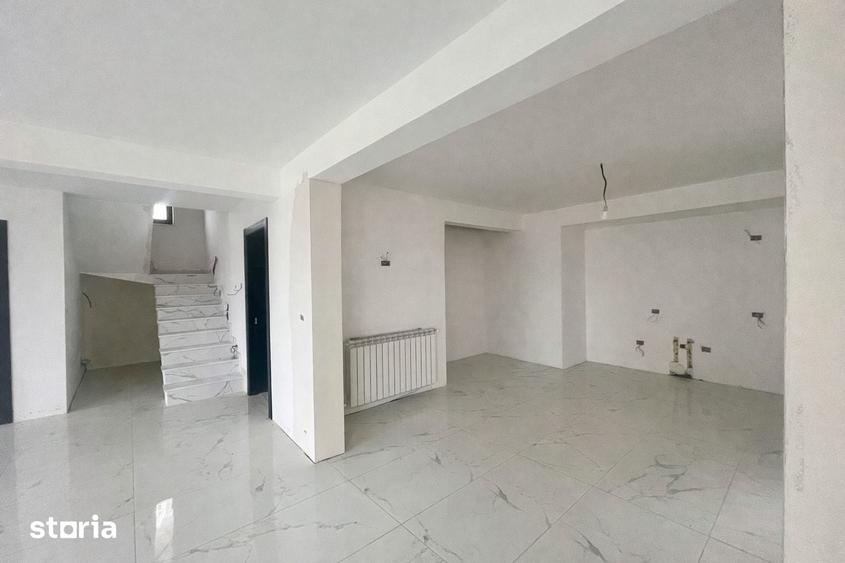 Casă cu 4 camere cu Teren 600 Mp în Central