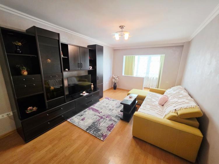 Apartament cu 2 camere decomandat în 9 Mai