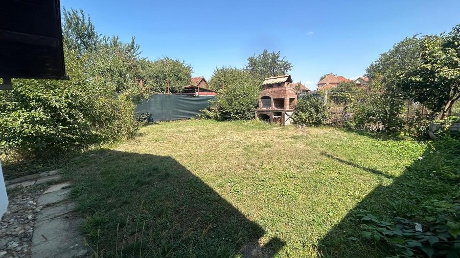 Casă individuală cu 6 camere cu Canalizare în Bartolomeu