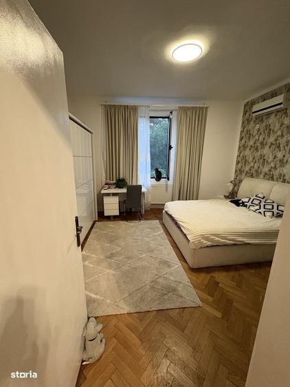 Apartament cu 4 camere în Central