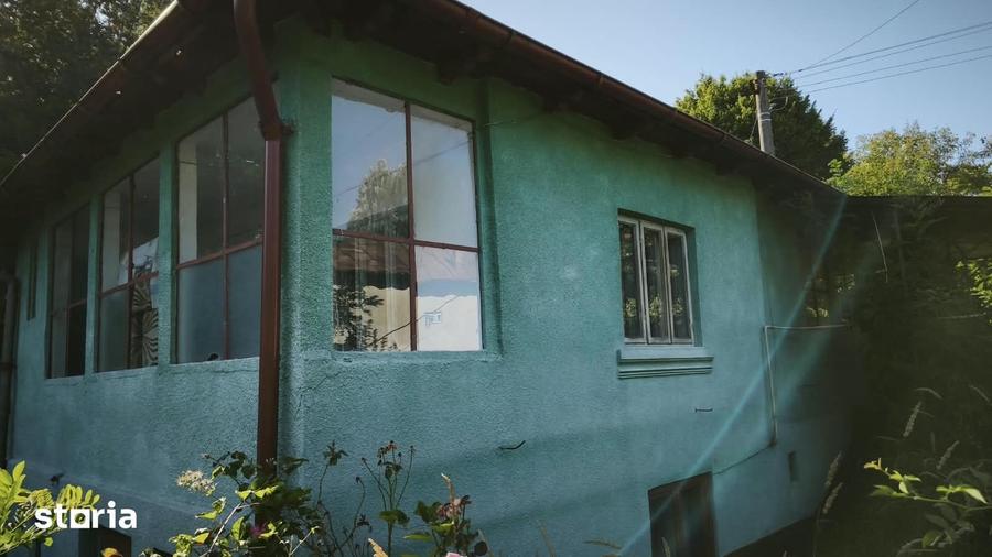 Casă cu 3 camere cu Teren 1185 Mp în Central