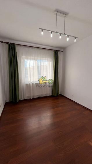 Apartament cu 3 camere, mobilat în Aradului