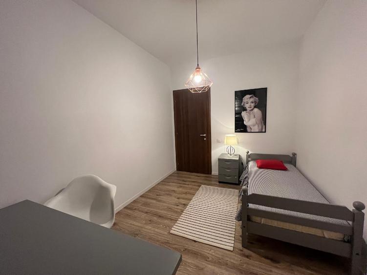 Apartament cu 3 camere decomandat în Floreasca