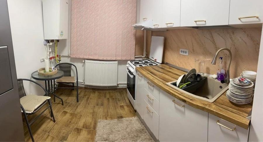 Apartament cu 2 camere semidecomandat în Central