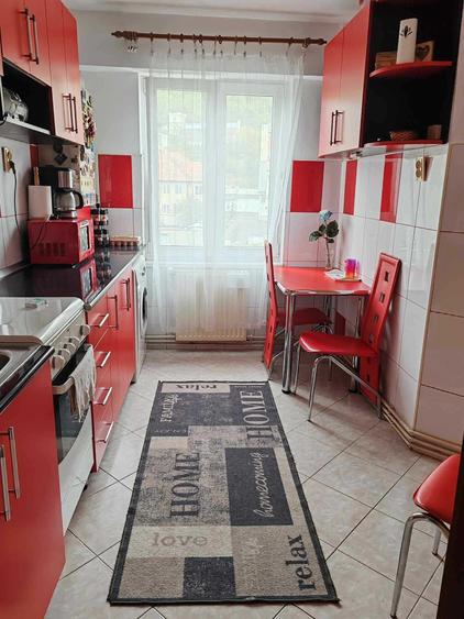 Apartament cu 2 camere decomandat în Tudor