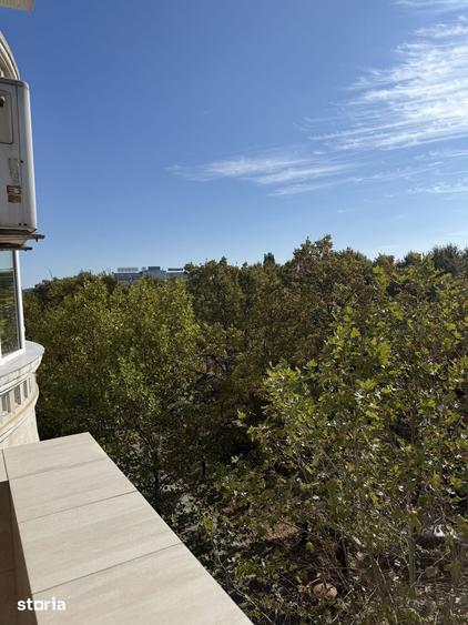 Apartament cu 3 camere în Centrul Civic