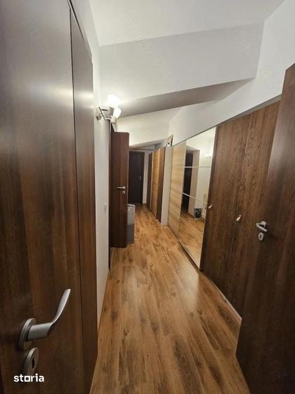 Apartament cu 5 camere decomandat în Dristor