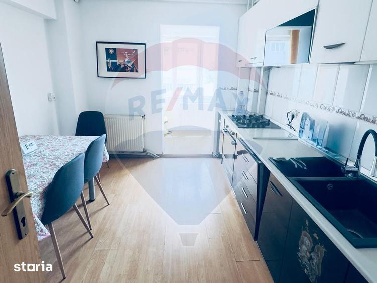 Apartament cu 3 camere decomandat în Bistrița Lac