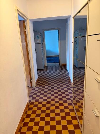 Apartament cu 4 camere decomandat în Pantelimon