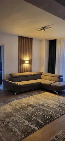 Apartament cu 2 camere decomandat în Km 5