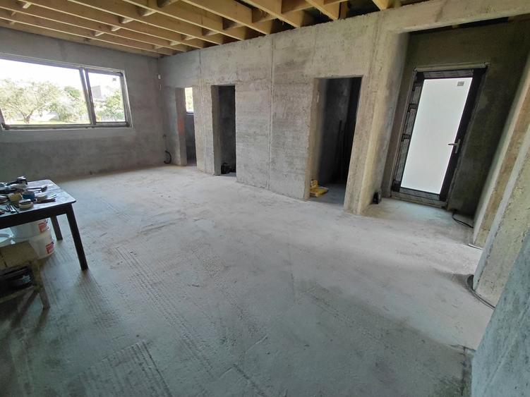 Casă cu 2 camere în Central