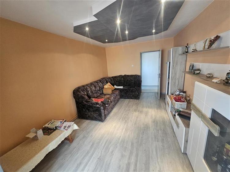 Resita, 3 Cam. Dec., Mobilat+Utilat, Calea Timisoarei - 18