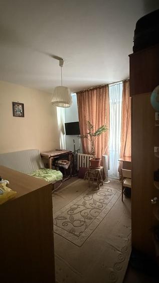 Apartament cu 3 camere decomandat în Berceni