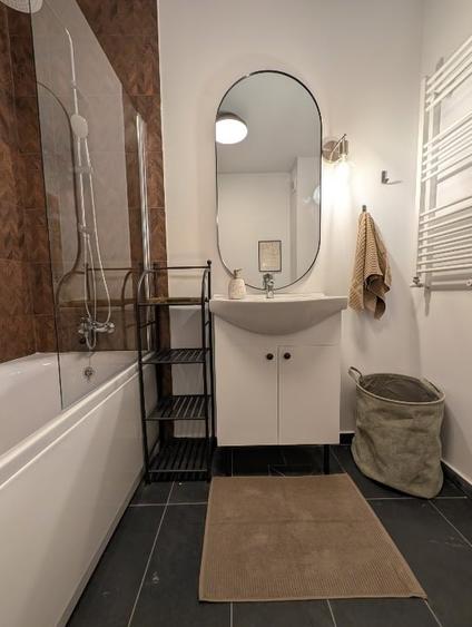 Apartament cu 2 camere semidecomandat, mobilat în Berceni