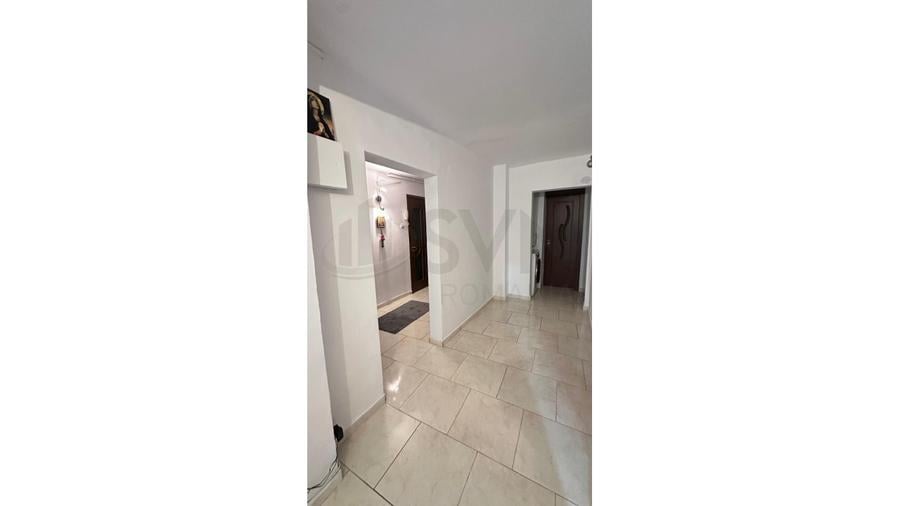 Apartament cu 4 camere decomandat în Băneasa