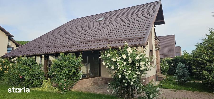 Casă cu 3 camere cu Teren 460 Mp în Doicești