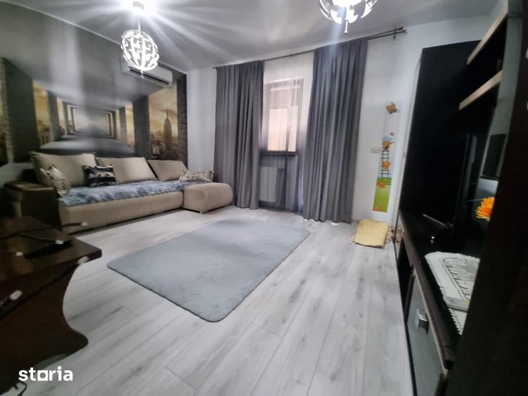 Garsonieră decomandată în Vitan