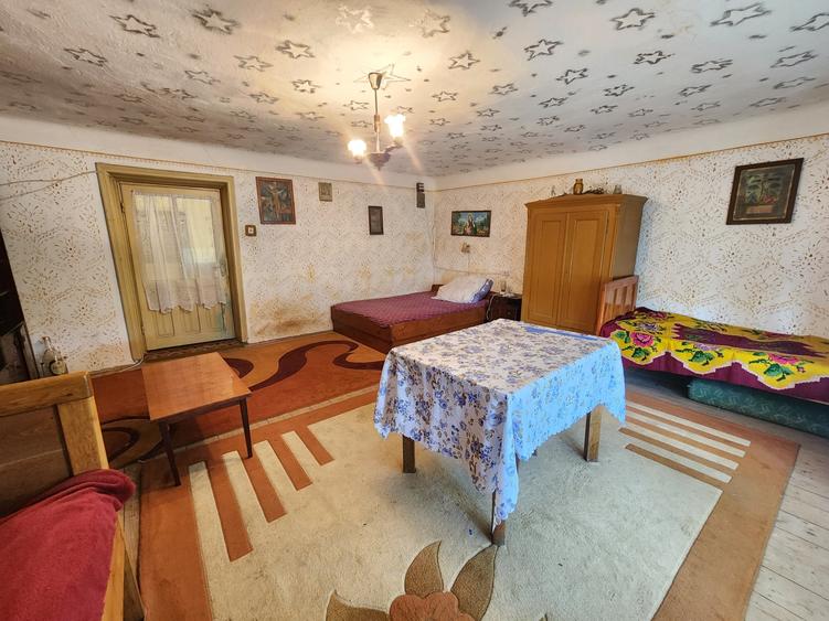 Casă individuală cu 3 camere cu Teren 5755 Mp în Gârnic