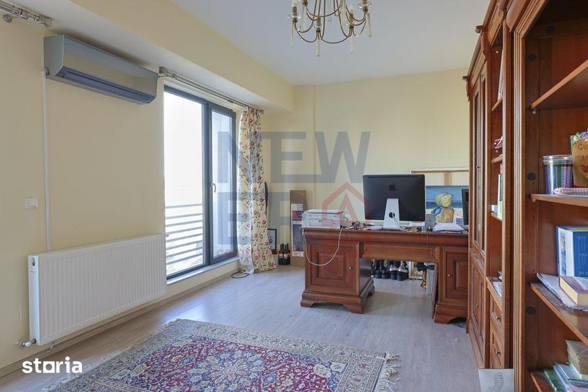 Apartament cu 9 camere, mobilat în Polonă
