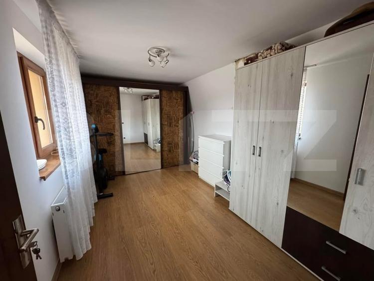 Casă individuală cu 5 camere cu Garaj în Feldioara (Ucea)