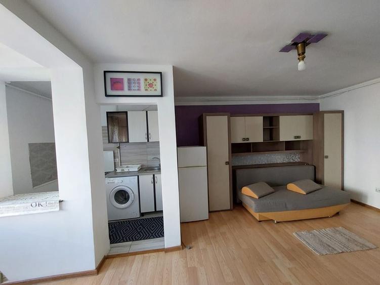 Garsonieră semidecomandată în Central