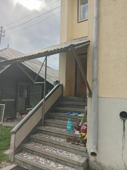 Casă cu 6 camere cu Teren 805 Mp în Central