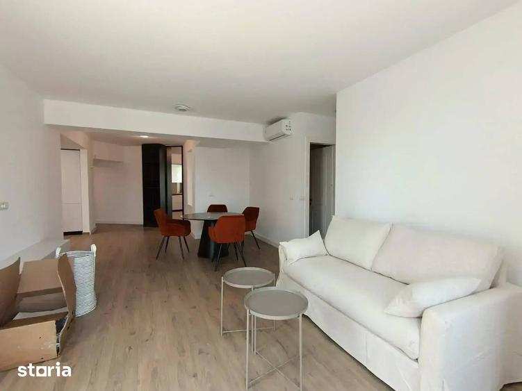 Apartament cu 3 camere în Armeneasca