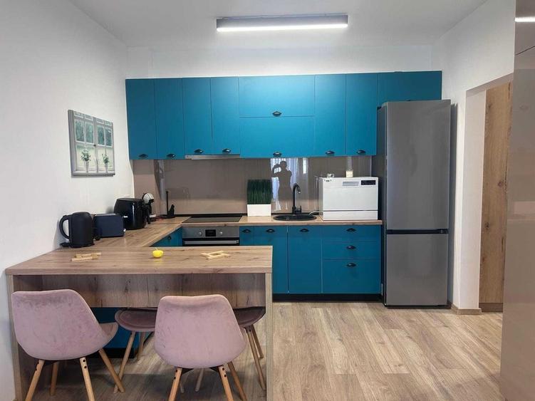 Apartament cu 2 camere decomandat în Exterior Vest