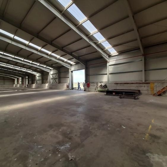 Spațiu industrial, de 2,250 mp, în Surdila-Găiseanca