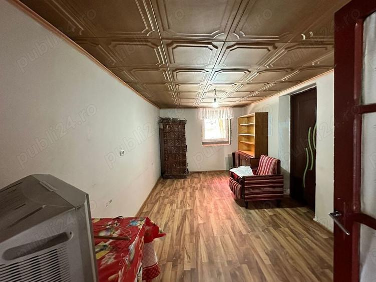 Casă cu 6 camere în Dalboșeț