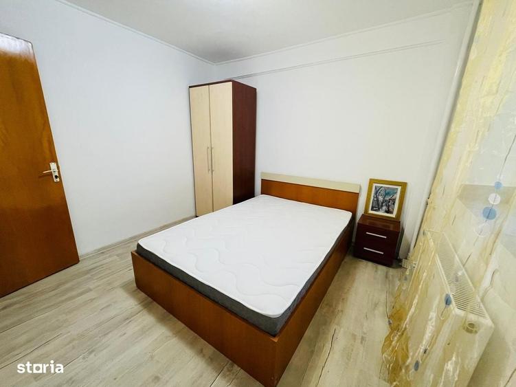 Apartament cu 3 camere semidecomandat în Lacul Tei