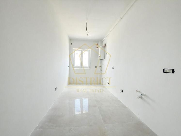 Apartament cu 3 camere decomandat în Mehala