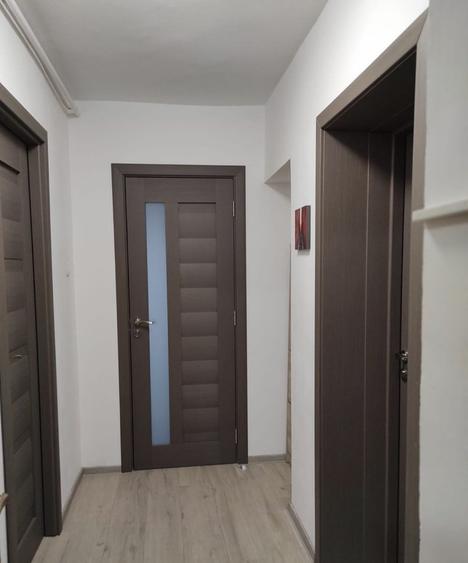 Garsonieră decomandată, mobilată în Unirii